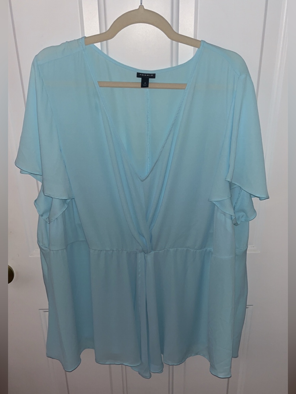 Torrid Light Blue V-Neck Flutter Sleeve Top-Size 4